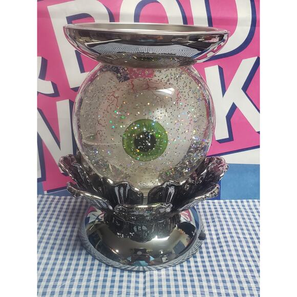Bath & Body Works Forest Friends Water Globe Pedestal 3 Wick  BBW Water Globe Blood Shot Eye Turning Large 3 Wick Candle Holder / Pedestal